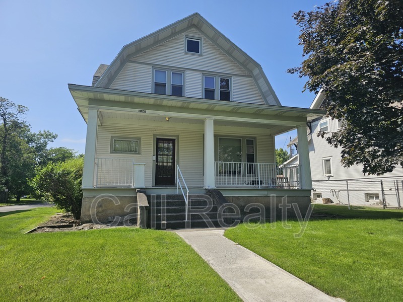 Spokane Condo: 1028 E Mission D