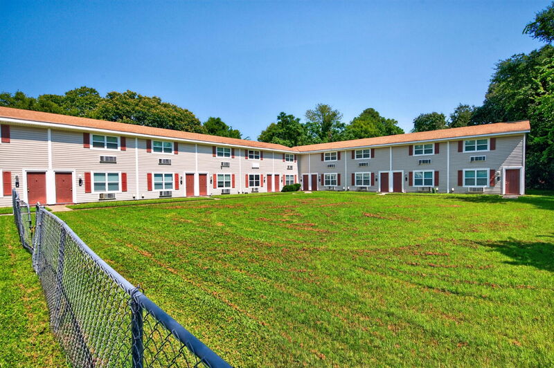 Portsmouth Condo: 13 Hedge Ln - G