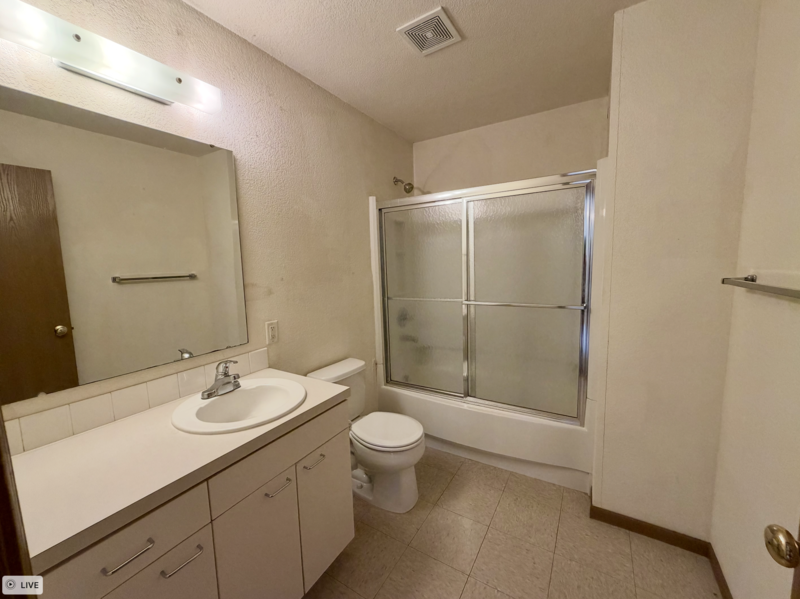 Lawrence Condo: 1241 Ohio Street - E