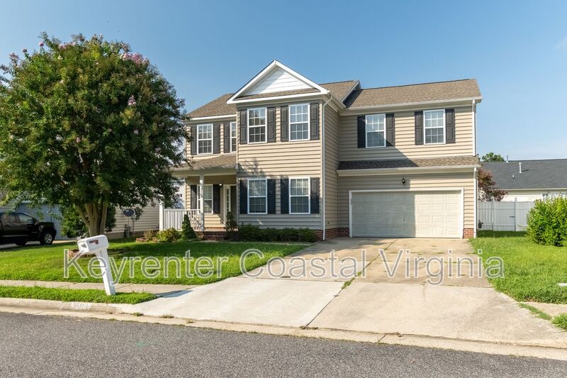 Suffolk House: 3503 Sedgefield St