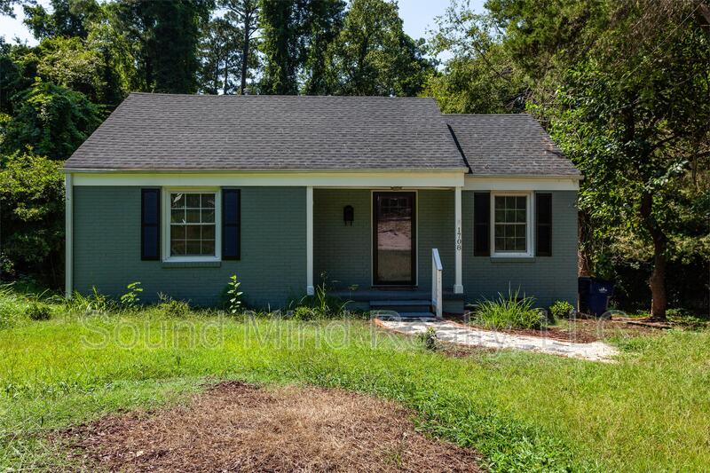 Raleigh House: 1708 Dallas Street