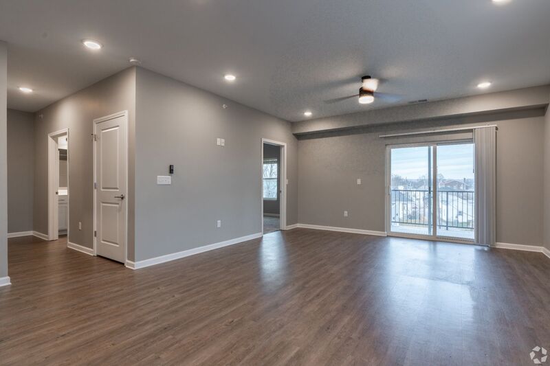 New Albany House: 1601 E. Main Street