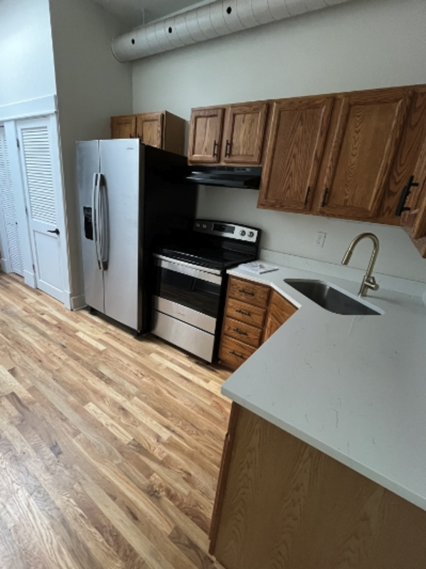Lawrence Condo: 816 Massachusetts Street - C