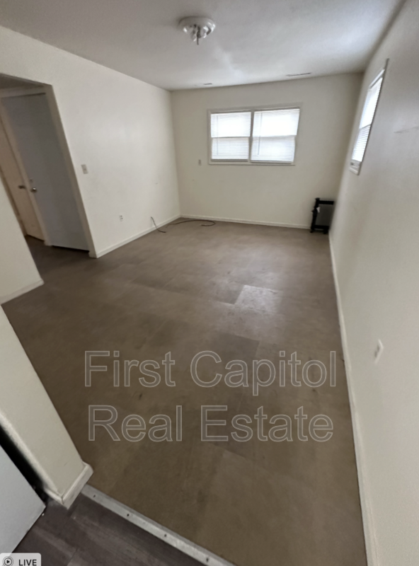 Columbia Condo: 1614B Boyd Ln