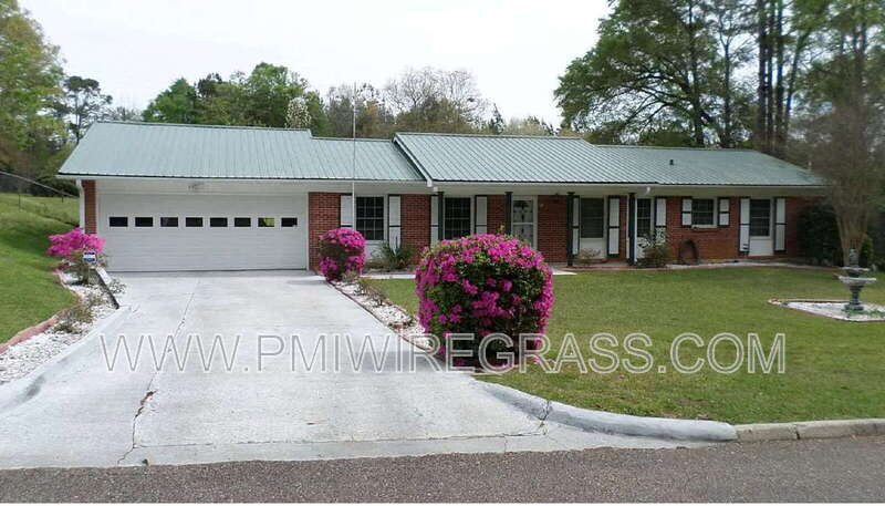 Daleville House: 31 Andrews Dr