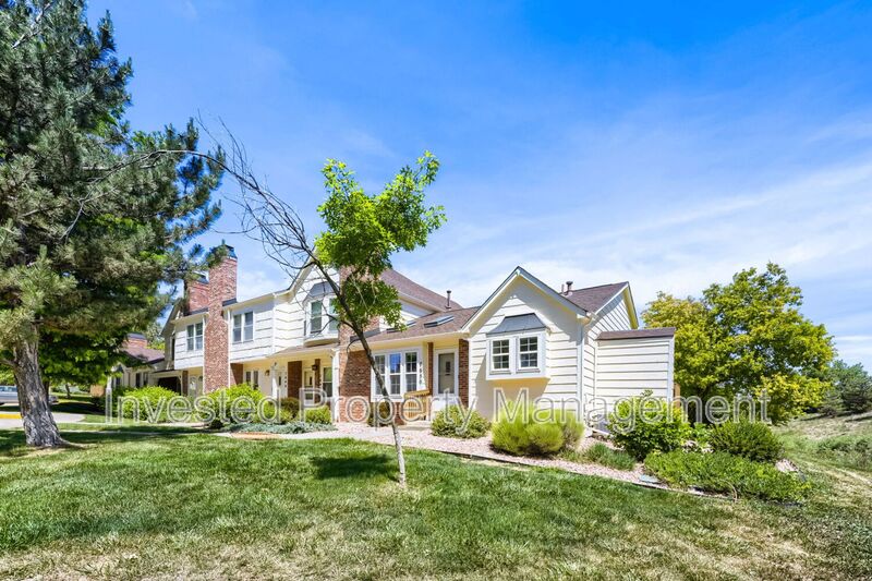 Centennial Townhome: 7650 S Steele St
