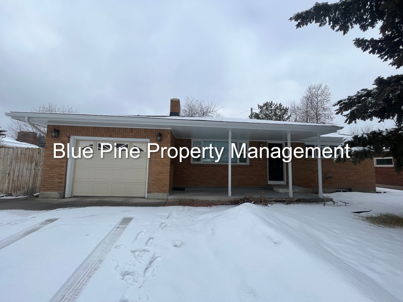 Idaho Falls House: 239 Pinon Drive