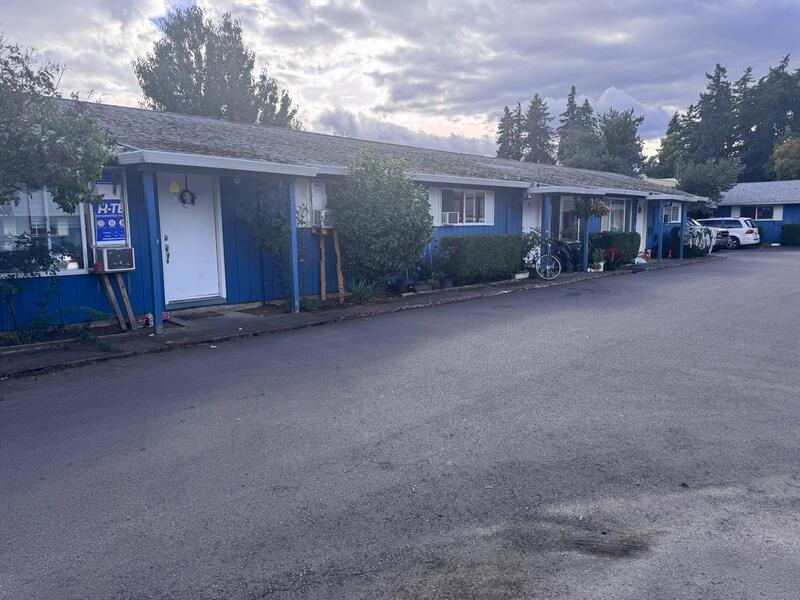 Hillsboro Condo: 883 Southeast 11th Avenue - 1