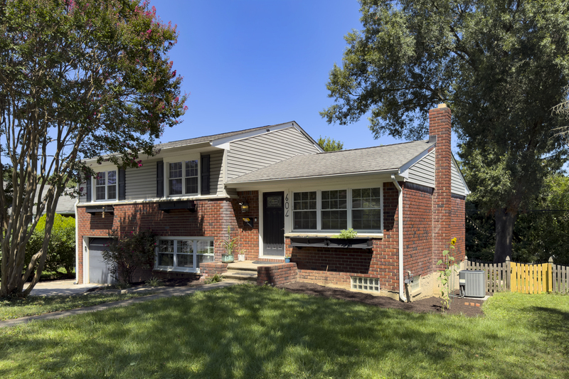 Towson House: 604 Goucher Boulevard