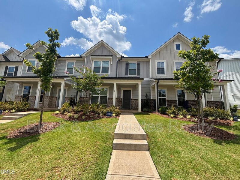 Raleigh House: 268 Abbots Mill Drive