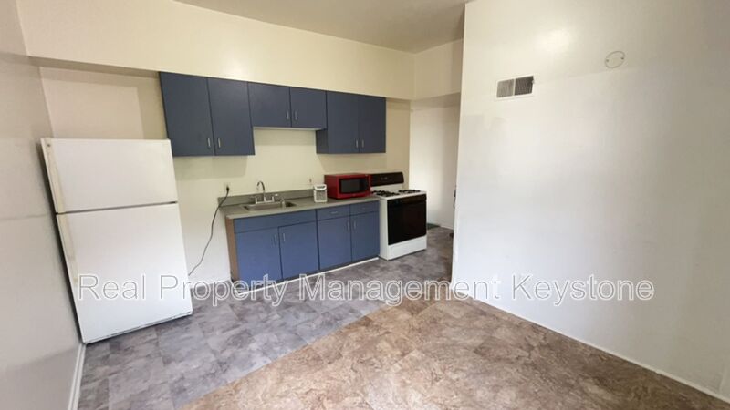 McKees Rocks Condo: 429 Island Avenue