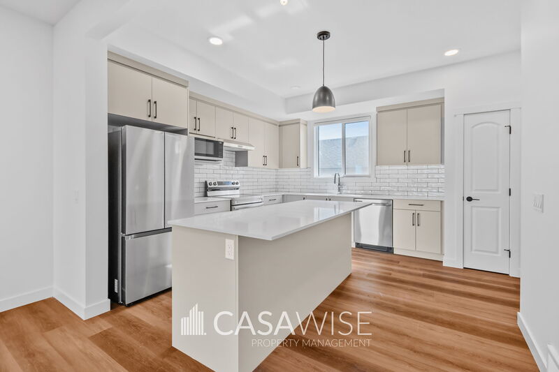 Edmonton House: 5116 Pilot Lane Northwest