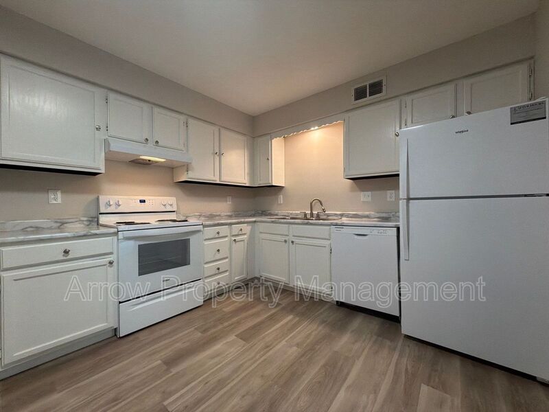 Seward Condo: 320 Lincoln Street