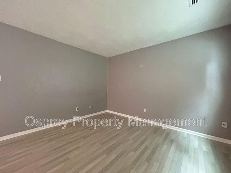 Welcome to this charming 3 bedroom 
