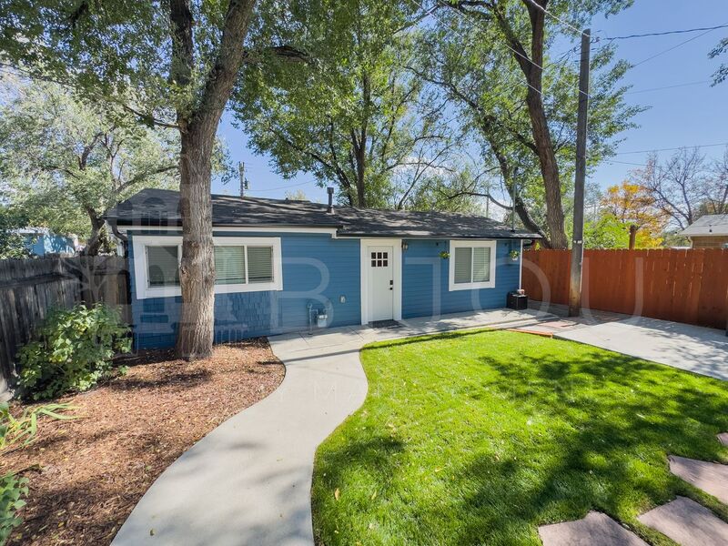 Colorado Springs House: 917 Bennett Lane
