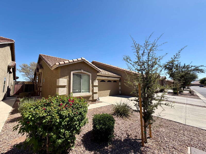 Phoenix Condo: 16620 South 48th Street