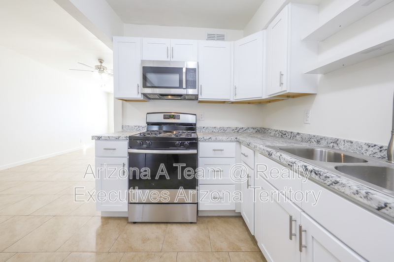 Tucson House: 2012 South Beverly Avenue