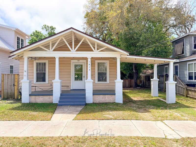 Pensacola House: 1613 East Blount Street