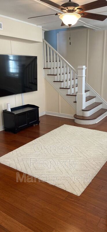 Riverfront neighborhood 3 Bedroom Family Home - Photo 8