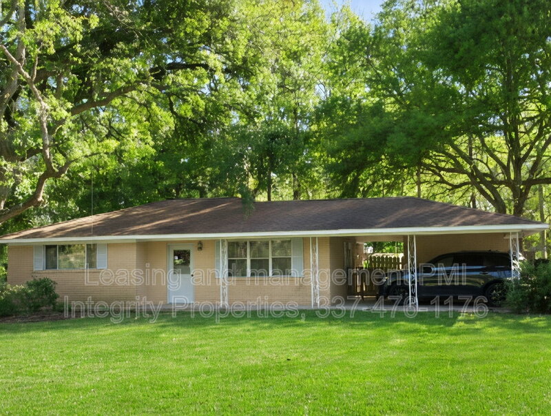 Port Allen House: 1512 W Hugh Loop Rd