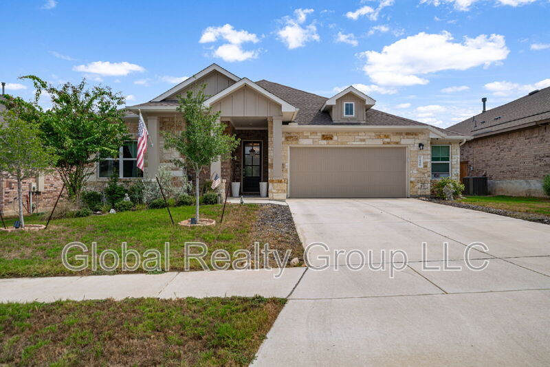 New Braunfels House: 2227 Quince Ave