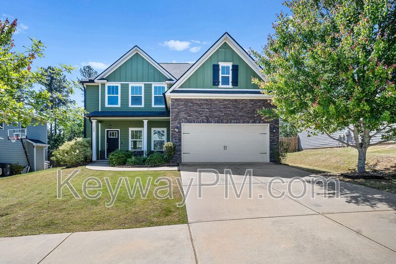 Evans House: 688 Tree Top Trail