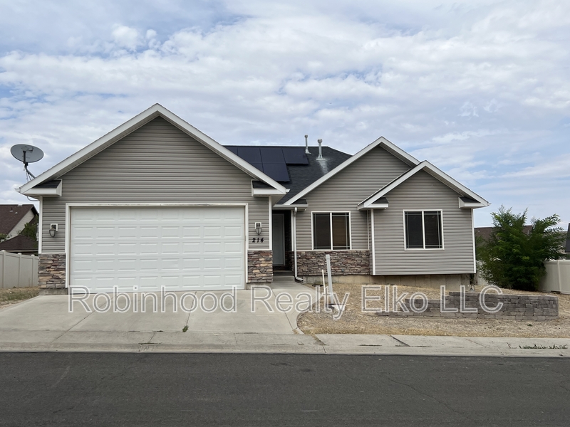 Elko House: 214 Brookwood Drive