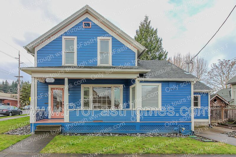 Oregon City House: 520 6th St