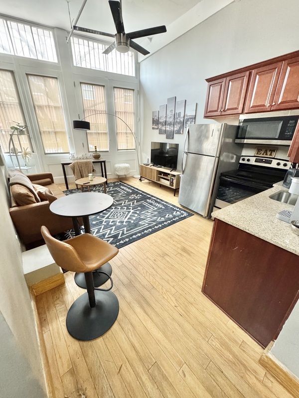 Richmond Condo: 114 Virginia St