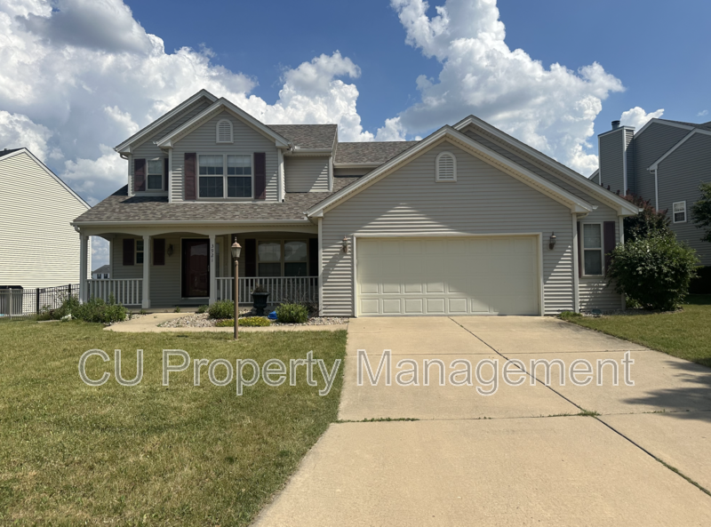 Champaign House: 3921 Trailway Drive