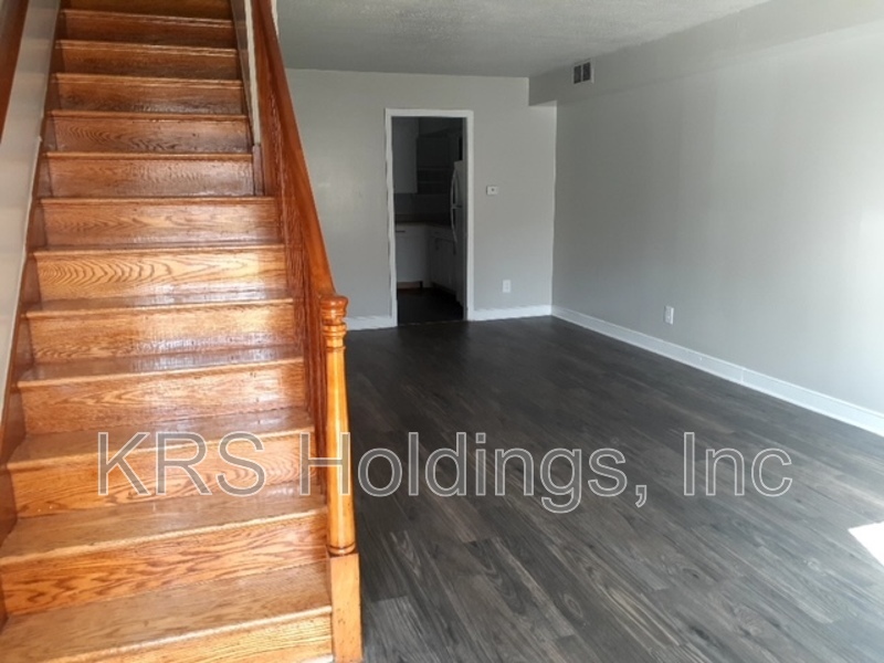 N Chesterfield Townhome: 5406 Remuda Dr