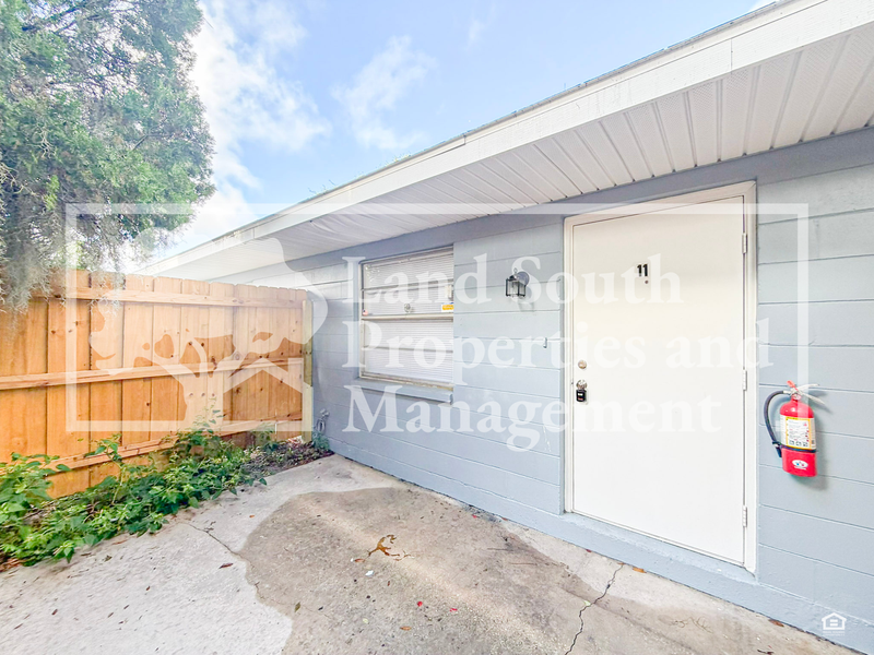 Lakeland House: 817 W. Carole Street