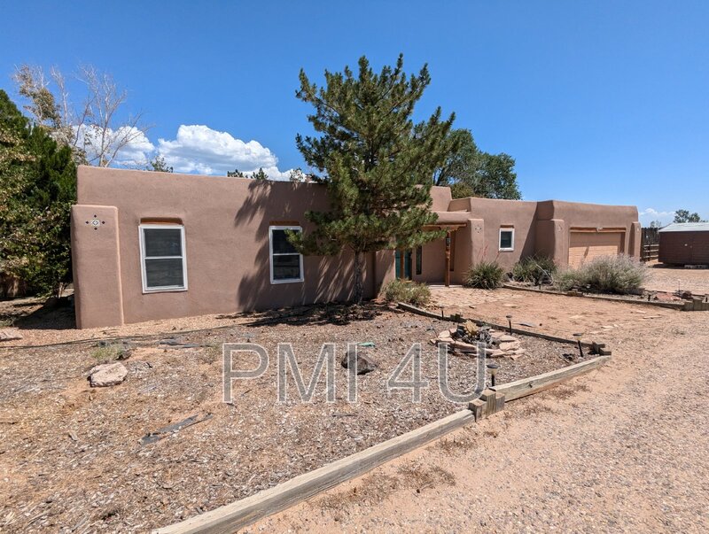 Corrales Condo: 117 Carey Rd