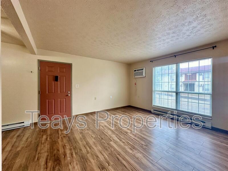 Hurricane Condo: 3594 Teays Valley Rd C2