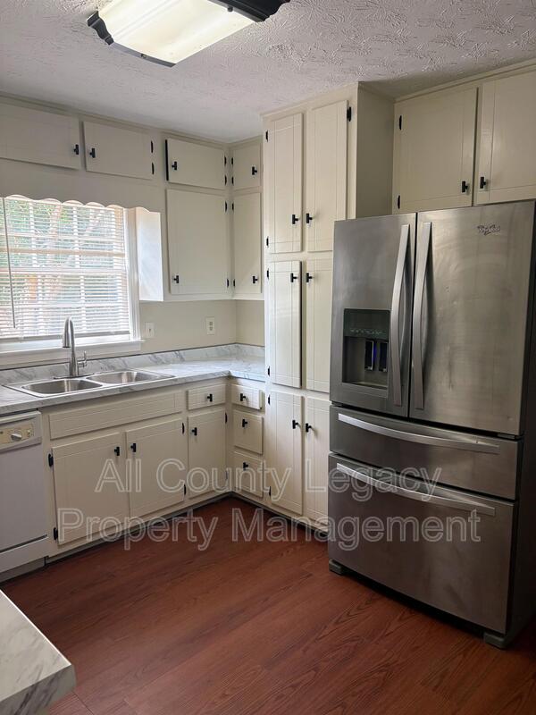 Main Rental Photo 4