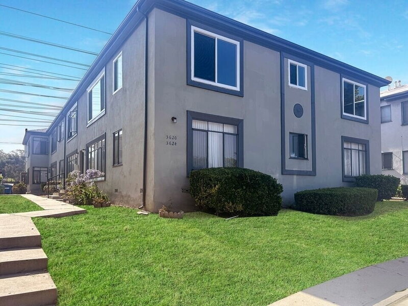 Los Angeles Condo: 3624 Carmona Avenue