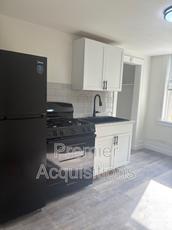 South Roxana Condo: 702 Biltmore Blvd