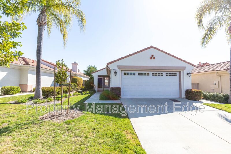 Murrieta House: 40632 Corte Albara