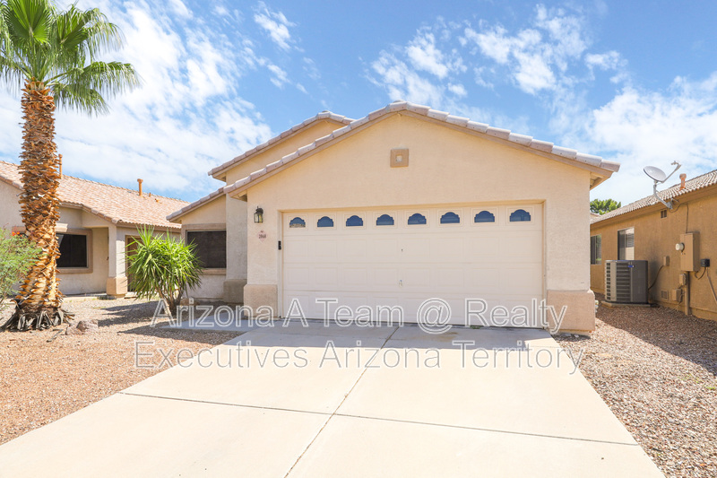 Tucson House: 2868 West Simplicity Drive