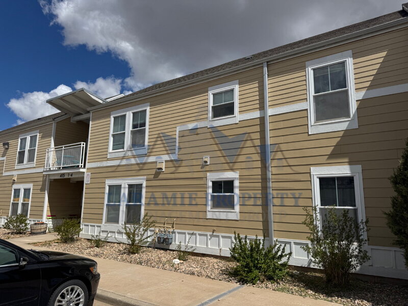 Laramie Condo: 415 Mitchell St