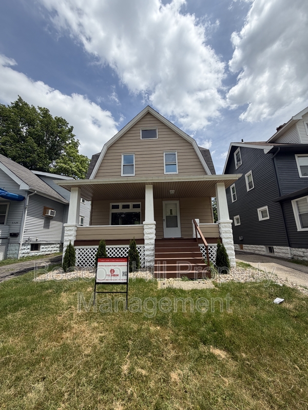 Cleveland House: 3331 East 145th Street