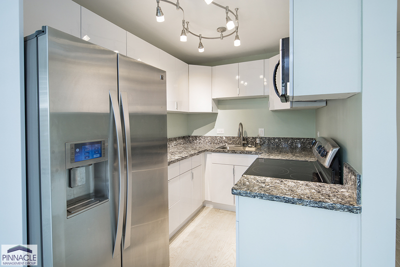 Honolulu Condo: 909 Kahuna Ln. #103