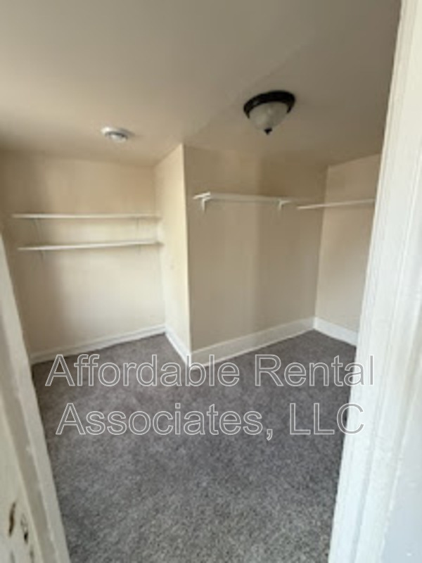 Milwaukee Condo: 1543A S 10th St