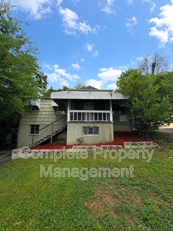 Birmingham House: 7801 Vienna Avenue - 1