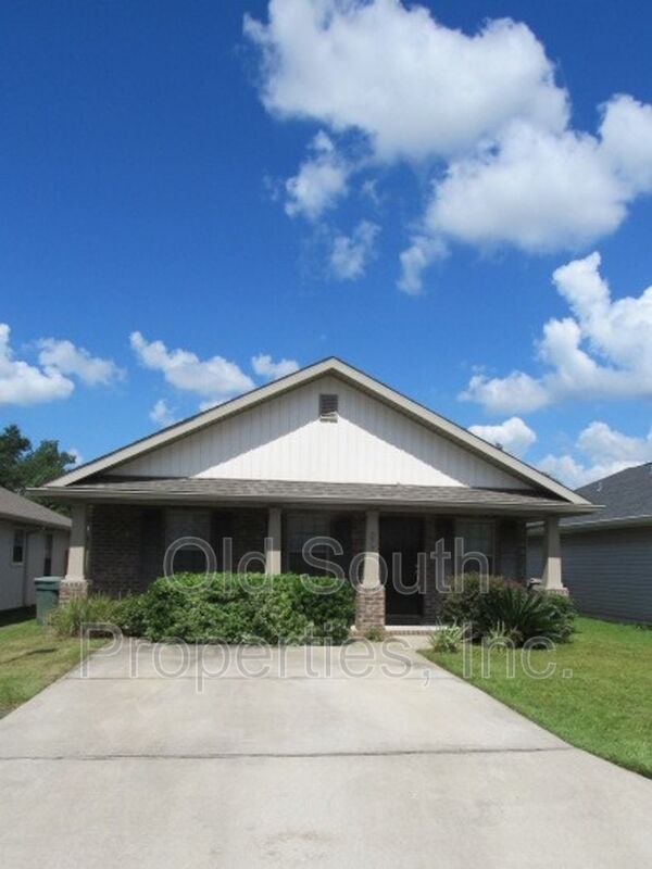 Pensacola House: 279 Cottage View Drive