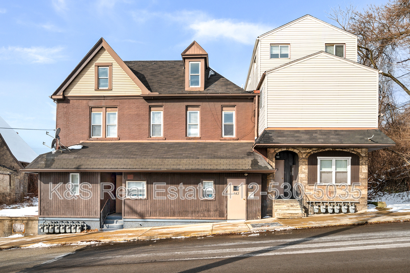 Braddock Condo: 441 - 443 - 445 Library Street - 445 Apt. 5