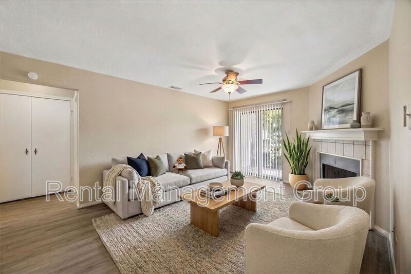 1 Bedroom Apartment – 12755 Mill Ridge Dr #306, Houston, TX