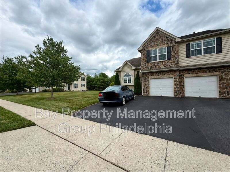 Lansdale House: 173 Providence Ln