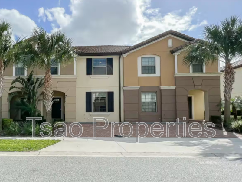 Kissimmee Townhome: 8858 Geneve Ct