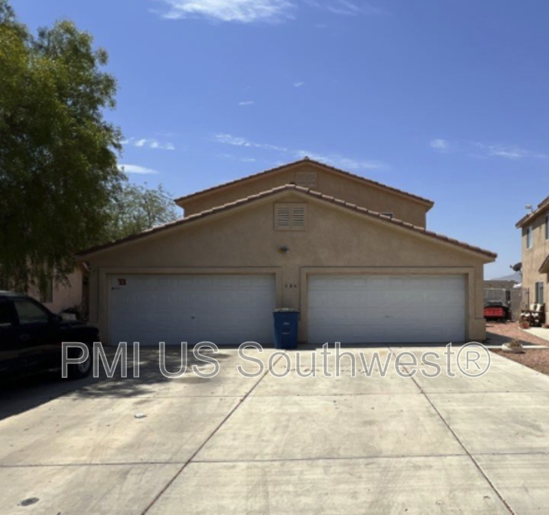 Bullhead City Condo: 404 Anna Cir
